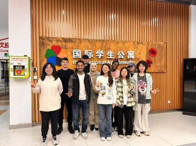 The students with some of their international colleagues