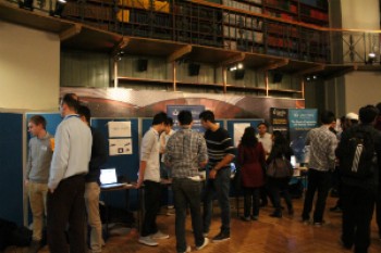 Prospective students and academics speak to the MEng students about their research projects. Photo courtesy of Tak Yi Fan (4th Aero).