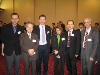 Dr Darr (left) with delegates from the conference.