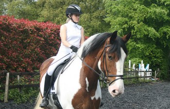 Dr Chavaunne Thorpe riding her horse Betsy (G. Thorpe) 