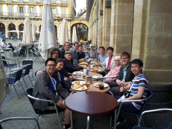 Alan (4th on the left) with the QMUL team at ECCMR in Spain in 2013 together with Pat (3rd on the right)