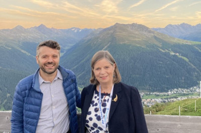 click/tap to enlarge this image... Julien and Liz at the ESB conference in Davos