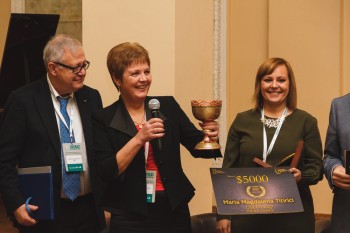 Professor Magdalena Titirici receiving her award