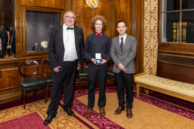 Biomedical PhD student given prestigious award