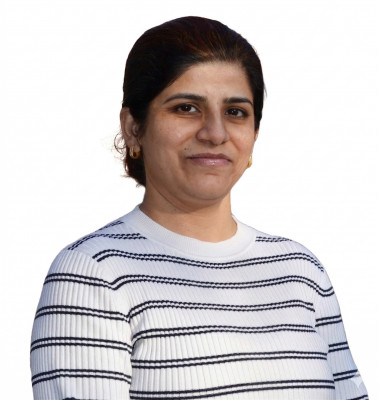 Dr Deepshikha awarded Senior Fellowship of Advance HE