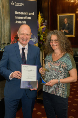 Dr Karin Hing being congratulated by Prof Colin Bailey at the awards ceremony