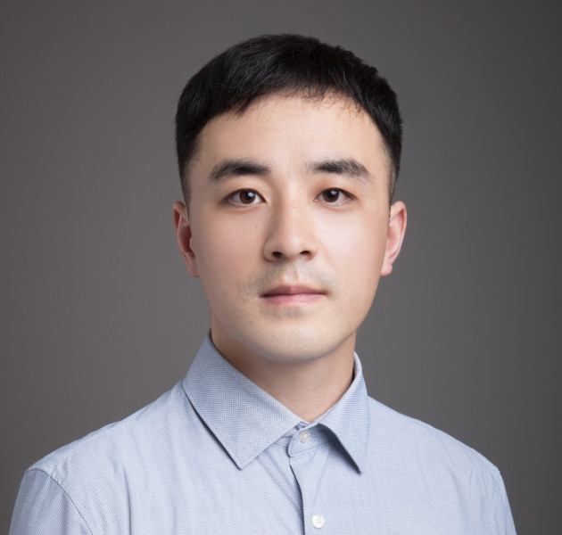 Pengfei successfully passed his viva with minor correction QMUL School