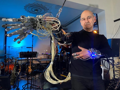 Stelarc and his wearable robotic arm extension
