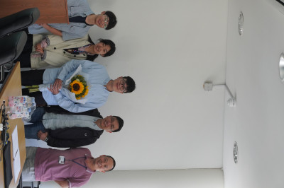 click/tap to enlarge this image... Zixuan and other members in Haixue Yan's group