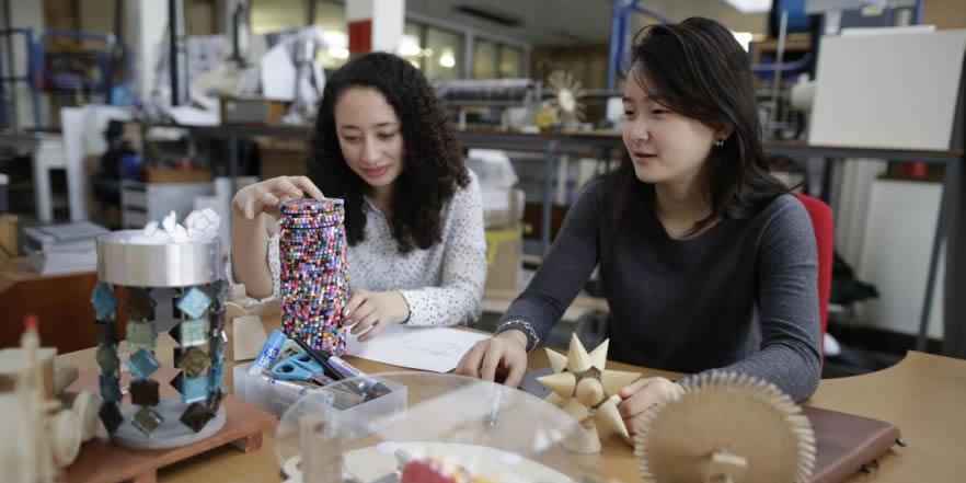 students in lab