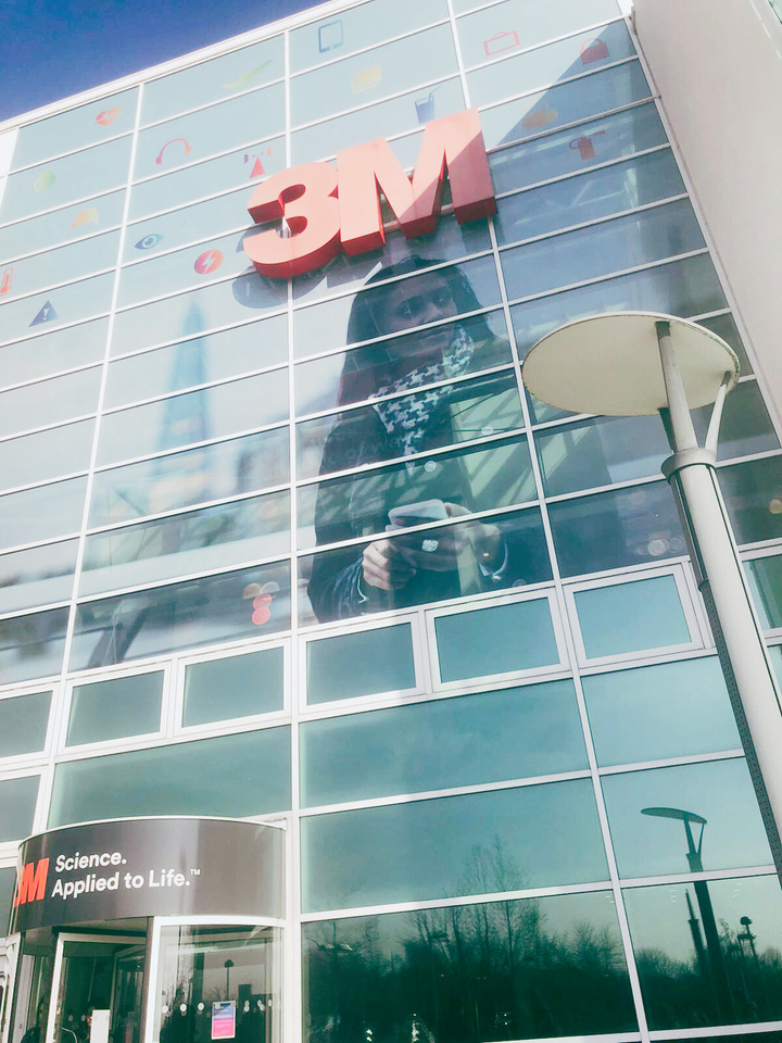 The entrance to 3M UK headquarters